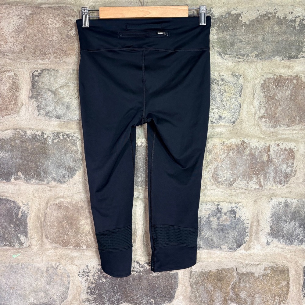 Under Armour Womens Black HeatGear Cropped Leggings Capri Zipper Pocket Small - Picture 4 of 8